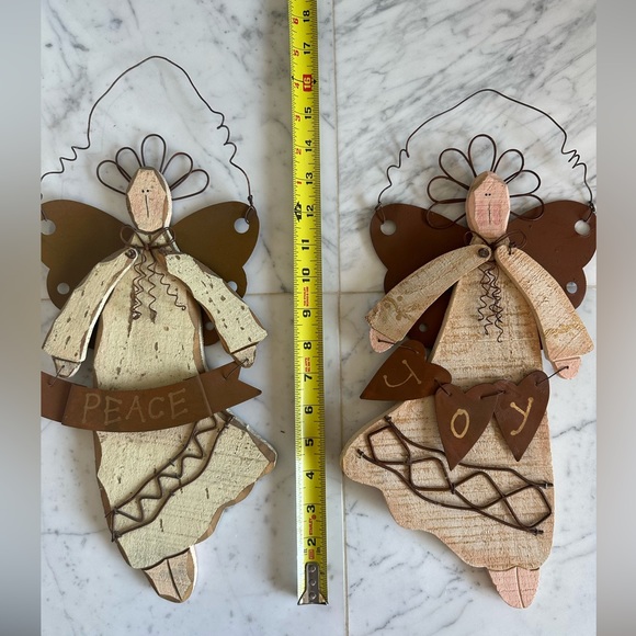 Wood and Metal Rustic Christmas Decor - Picture 5 of 7